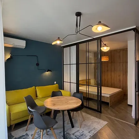 Kamanina Pearl * Odesa